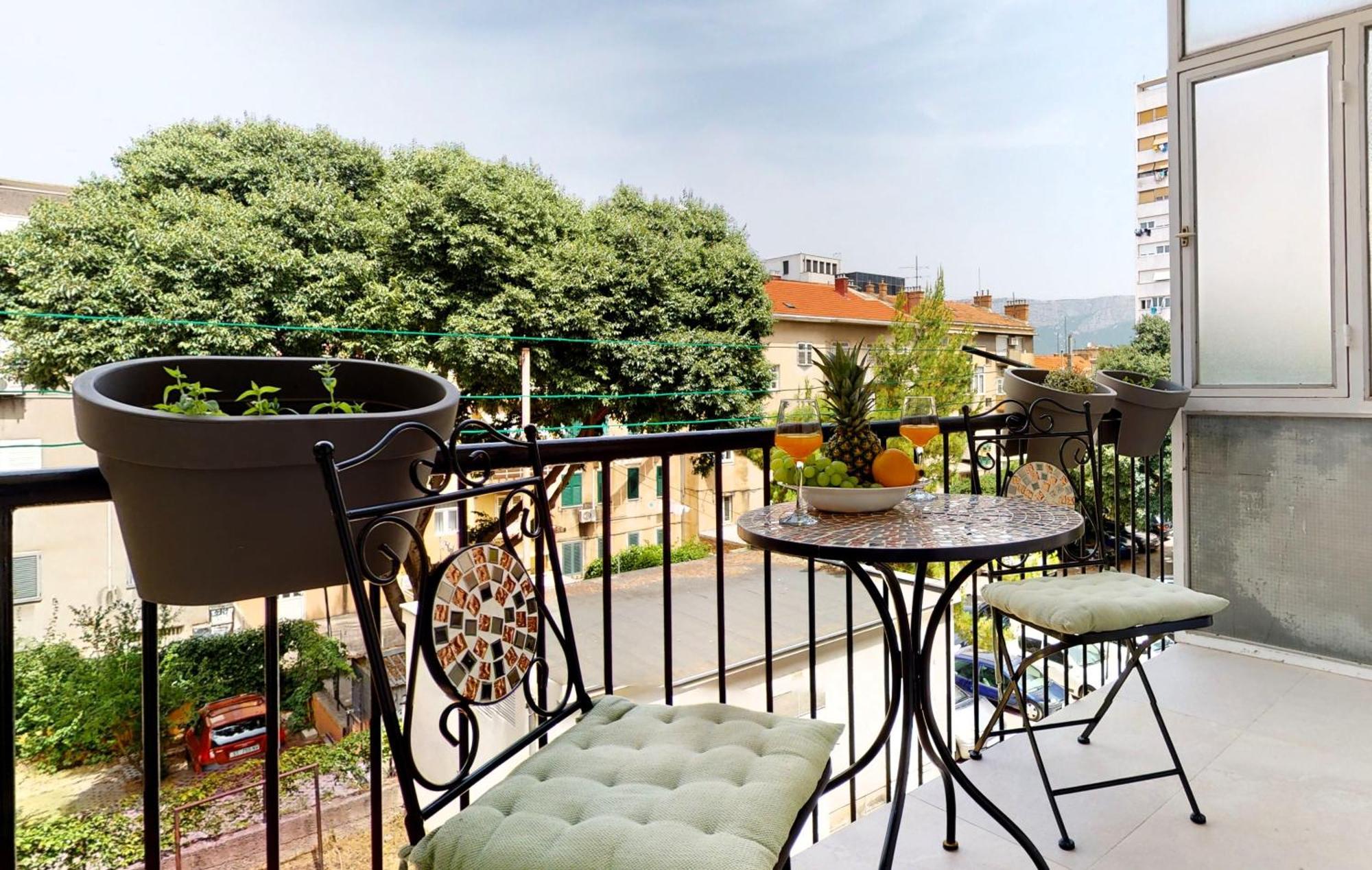 Modern Deluxe Sara Ii With 2 Bedrooms- Apartman Split